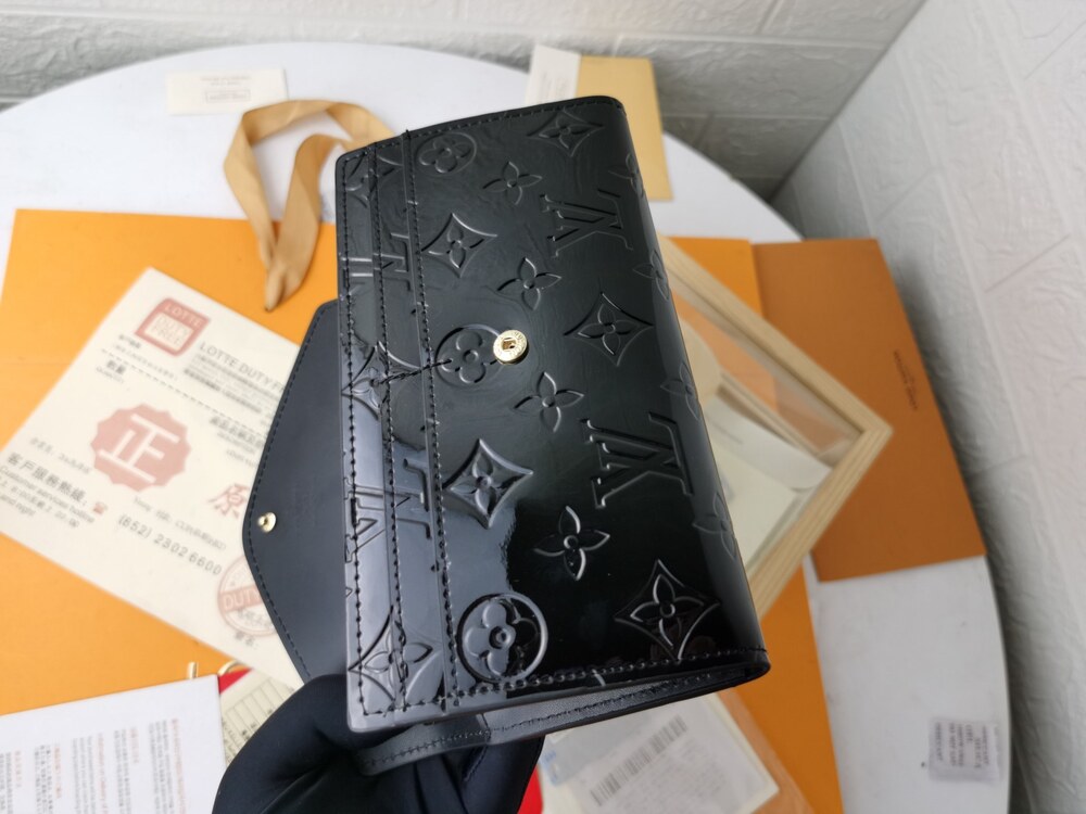 Louis Vuitton Sarah Wallet Monogram Vernis Leather Black - Picture 7 of 7